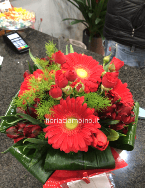 Bouquet di rose e gerbere