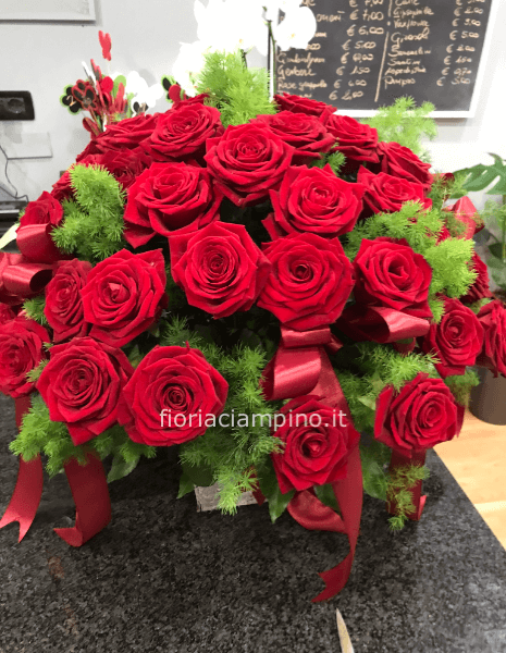 Centrotavola con rose rosse