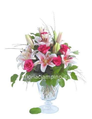 Mazzo di 3 lilium e 5 rose