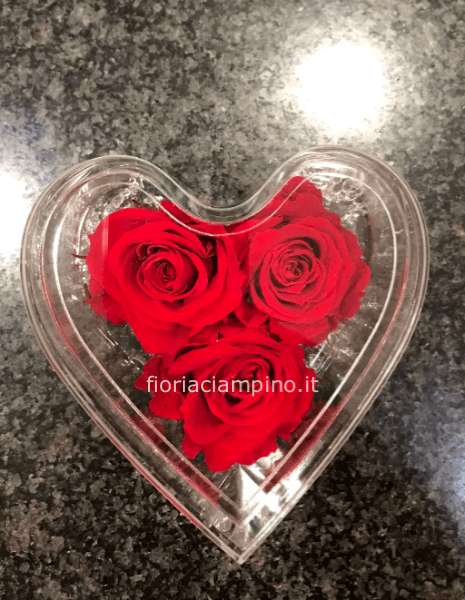 Cuore 3 rose stebilizzate piccolo